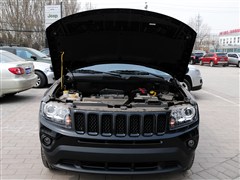 2013款 2.0L 两驱炫黑豪华版