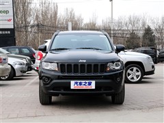 2013款 2.0L 两驱炫黑豪华版