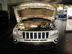 2013款 2.4L 四驱都市版