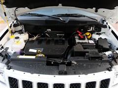 2013款 2.4L 四驱豪华版