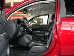 2013款 2.4L 四驱炫黑导航版