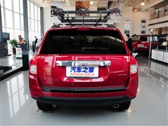 2013款 2.4L 四驱炫黑导航版