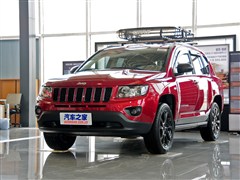 2013款 2.4L 四驱炫黑导航版