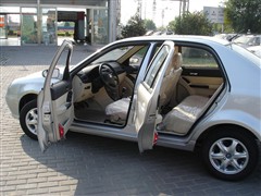 2005款 1.3L 经典基本型