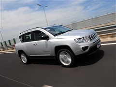 2011款 2.4L 四驱豪华版