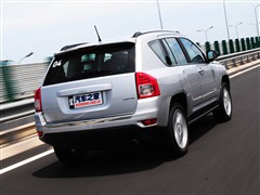 2011款 2.4L 四驱豪华版