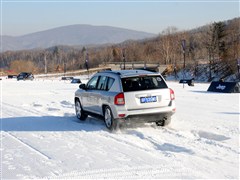 2011款 2.4L 四驱豪华版