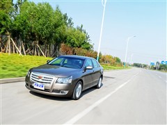 2013款 2.4L 自动行政型