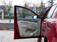 2010款 两厢 1.8L 手动豪华型