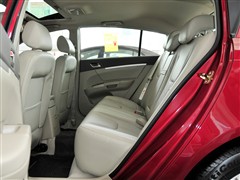 2010款 两厢 1.8L CVT豪华型