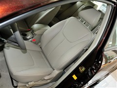 2010款 三厢 1.8L CVT天窗型