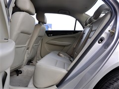 2012款 1.5L 手动精英型