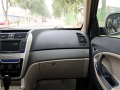 2012款 2.4L 自动行政型