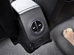 2012款 1.5L 手动尊逸运动型