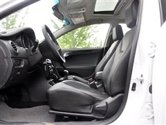 2012款 1.5L 手动尊逸运动型
