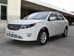 2013款 1.8L 自动尊贵型