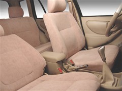 2005款 SRV 1.0L 舒适型