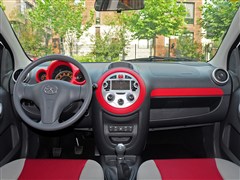 2012款 1.0L 豪华型