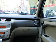 2010款 1.5L 手动尊逸型VVT