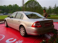 2008款 2.4L 手动豪华型