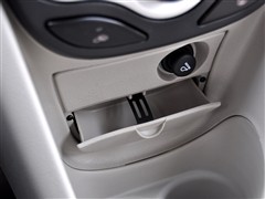 2010款 1.3L 手动豪华型