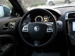 2009款 XKR 5.0L V8机械增压硬顶跑车