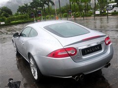 2009款 XKR 5.0L V8机械增压硬顶跑车