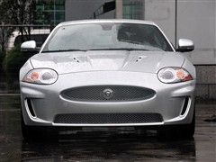 2009款 XKR 5.0L V8机械增压硬顶跑车