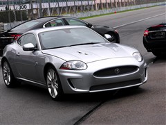 2009款 XKR 5.0L V8机械增压硬顶跑车