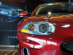 2009款 XKR 5.0L V8机械增压敞篷跑车