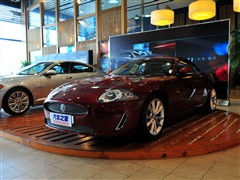 2009款 XKR 5.0L V8机械增压敞篷跑车