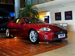 2009款 XKR 5.0L V8机械增压敞篷跑车