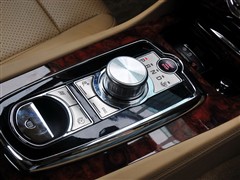 2009款 XKR 5.0L V8机械增压敞篷跑车