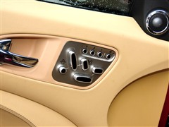 2009款 XKR 5.0L V8机械增压敞篷跑车