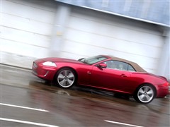 2009款 XKR 5.0L V8机械增压敞篷跑车