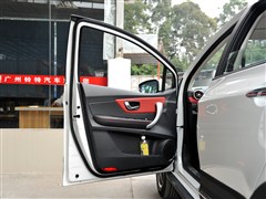 2015款 1.5L 手动豪华型