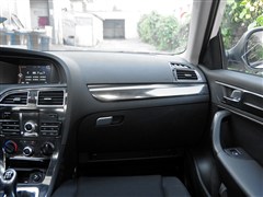 2014款 1.5T 手动两驱运动型