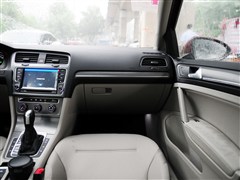 2015款 1.6L 自动舒适型