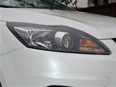 2014款 两厢经典 1.8L 手动酷白典藏版