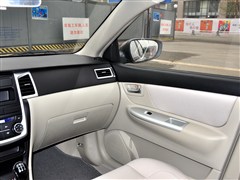 2014款 1.5L 手动超越型