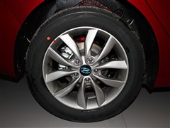 2015款 1.6L 自动时尚型