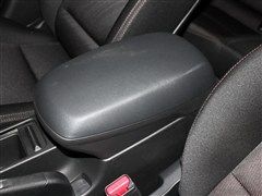 2015款 1.6L 自动时尚型