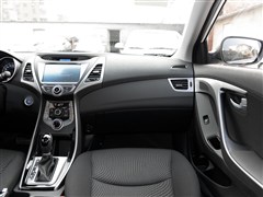 2015款 1.6L 自动领先型