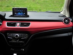 2015款 1.5L 自动豪华型