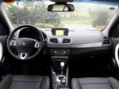 2011款 2.0L 豪华导航版