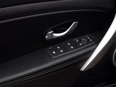 2011款 2.0L 豪华导航版