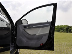 2012款 2.0L CVT典雅版