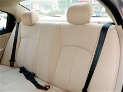 2012款 三厢 1.6L CVT进取型