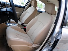 2012款 三厢 1.6L CVT进取型