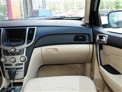 2012款 三厢 1.6L CVT进取型